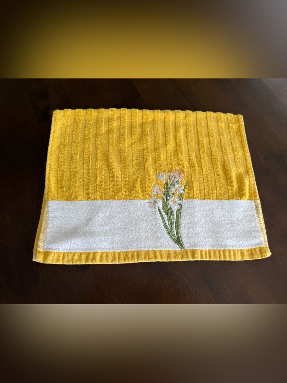 Croft & Barrow Yellow Floral Embroidered Cotton Hand Towel 17x24